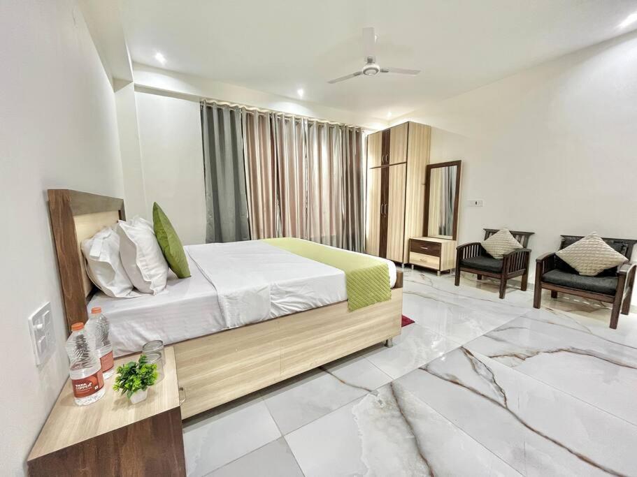 Host Jatin Kasauli Crest 7O1827O7O3 Apartment Bagian luar foto