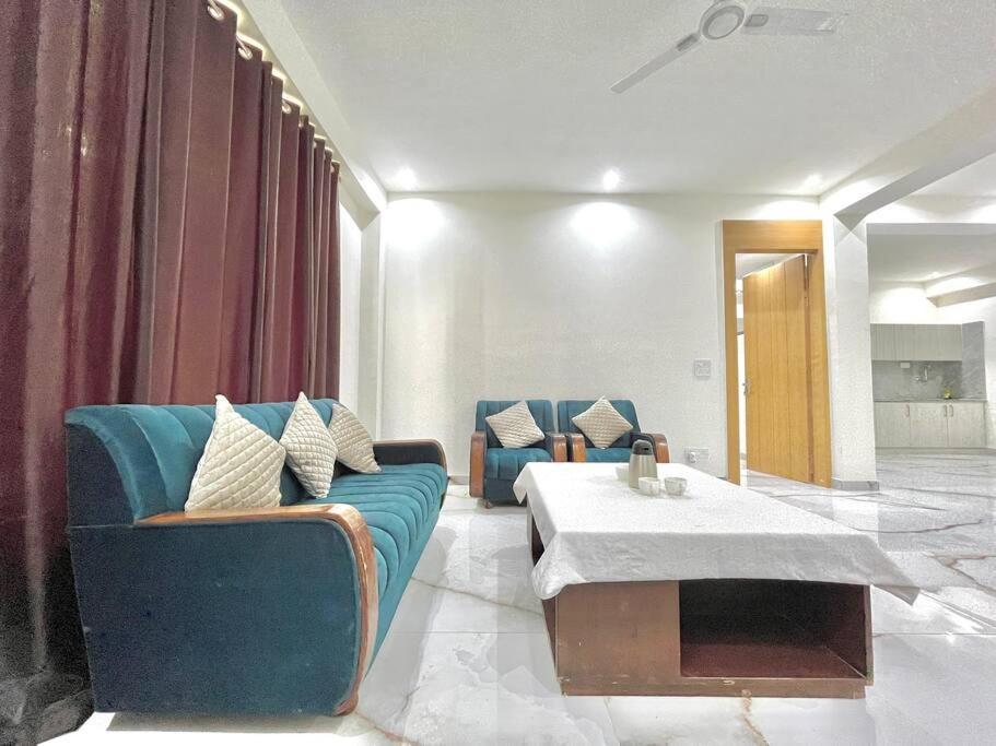 Host Jatin Kasauli Crest 7O1827O7O3 Apartment Bagian luar foto