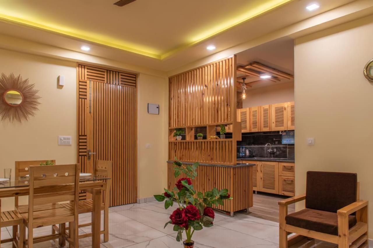 Host Jatin Kasauli Crest 7O1827O7O3 Apartment Bagian luar foto