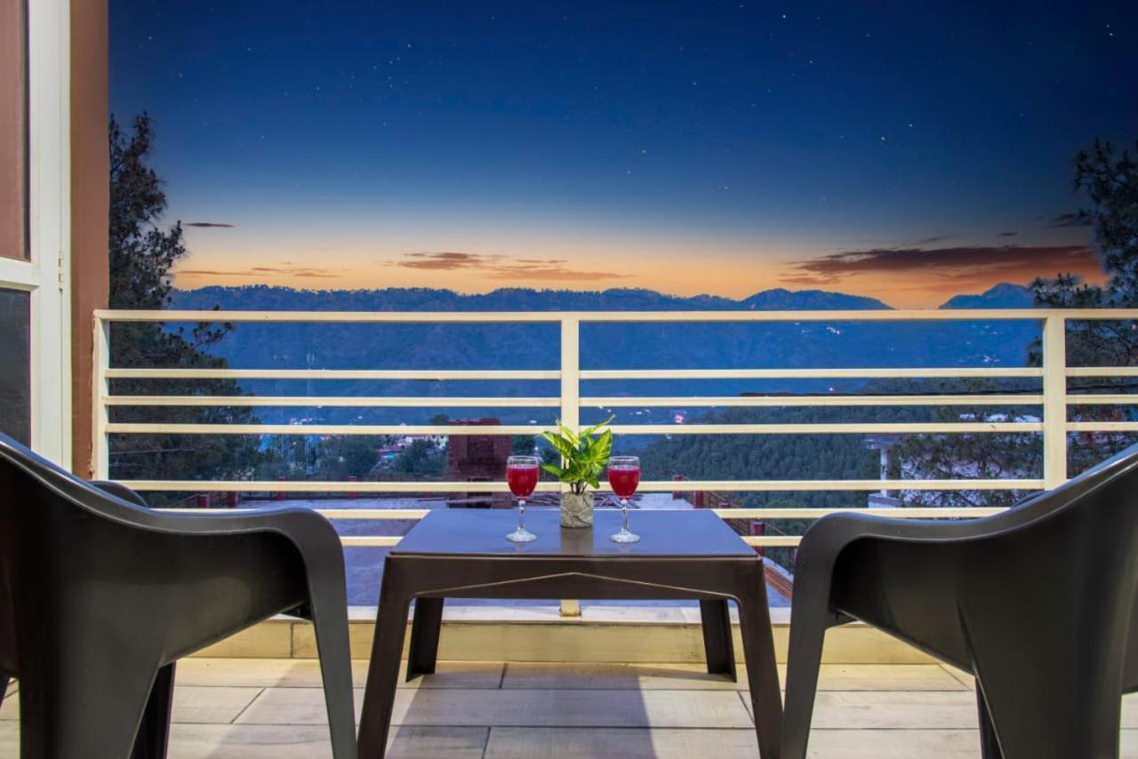 Host Jatin Kasauli Crest 7O1827O7O3 Apartment Bagian luar foto